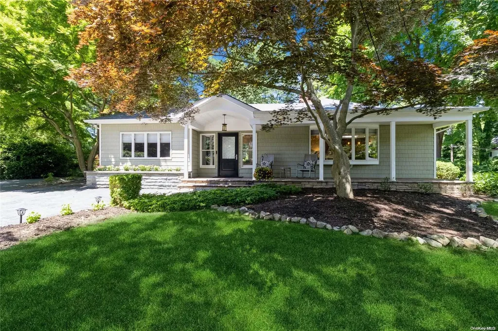 1 Marbeth Circle Miller Place NY 11764