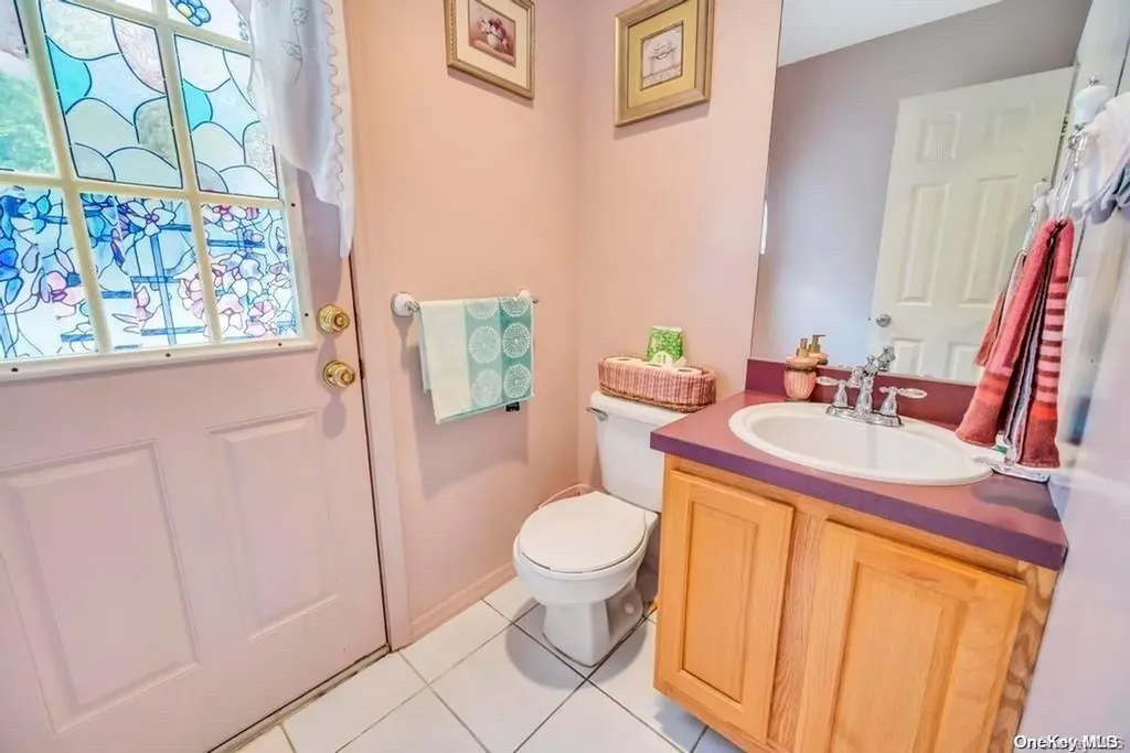 23 Plandome Place Selden NY 11784