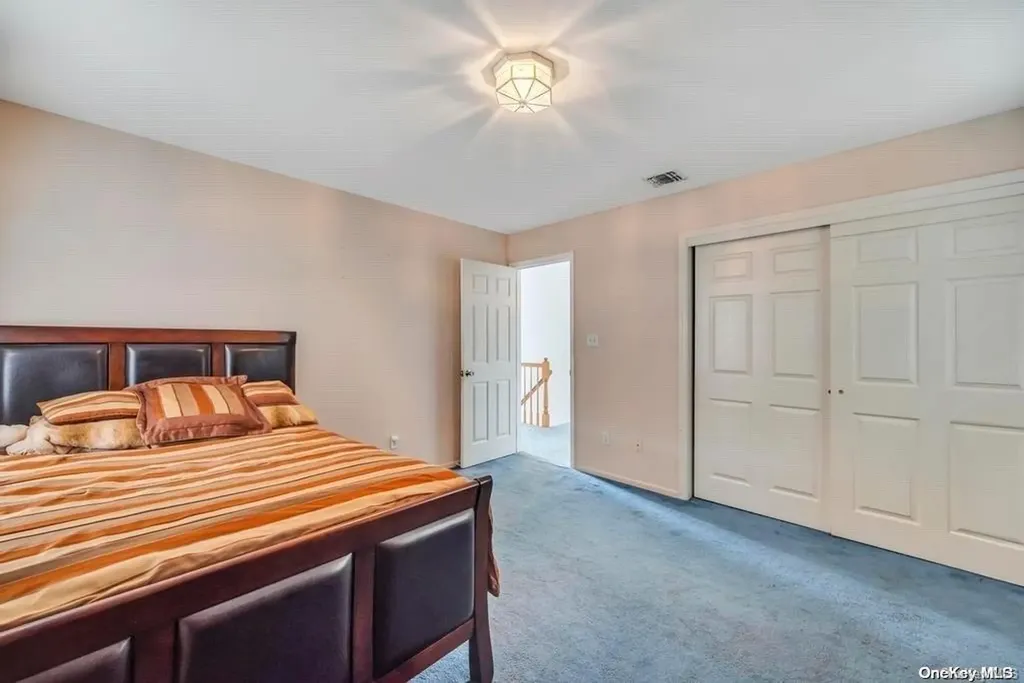 23 Plandome Place Selden NY 11784