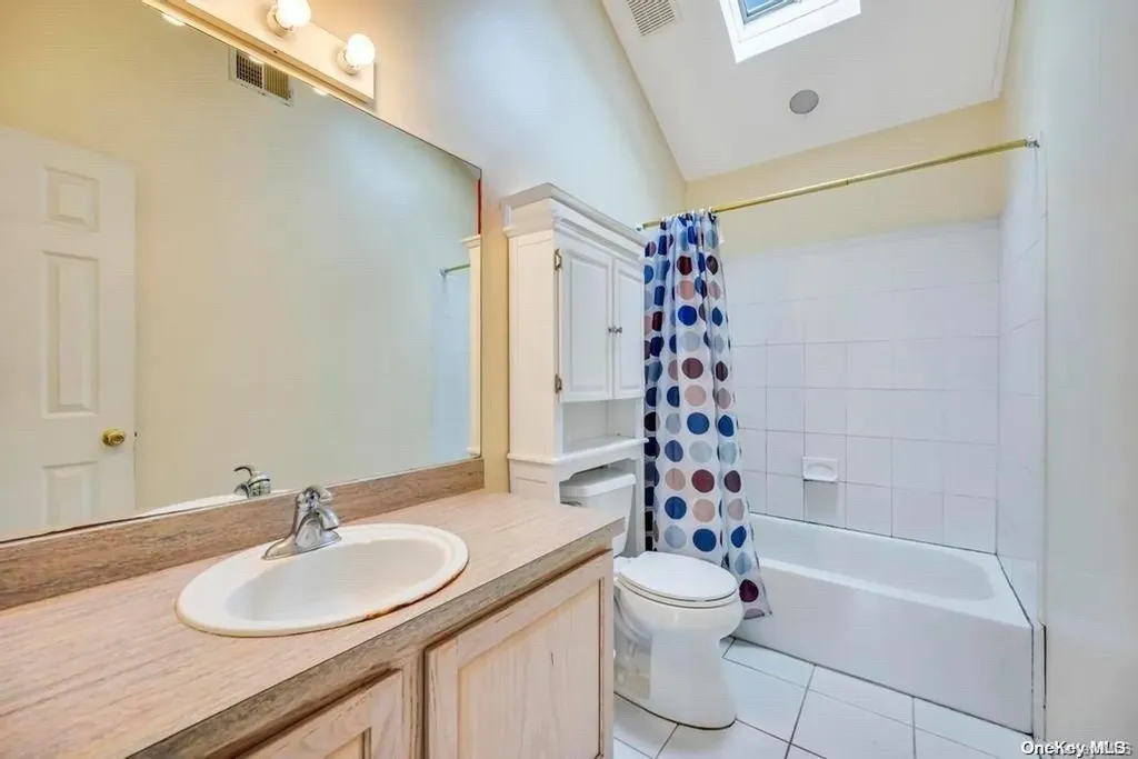 23 Plandome Place Selden NY 11784