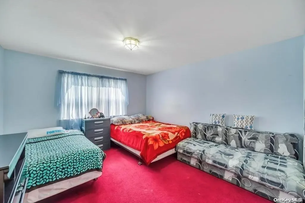 23 Plandome Place Selden NY 11784