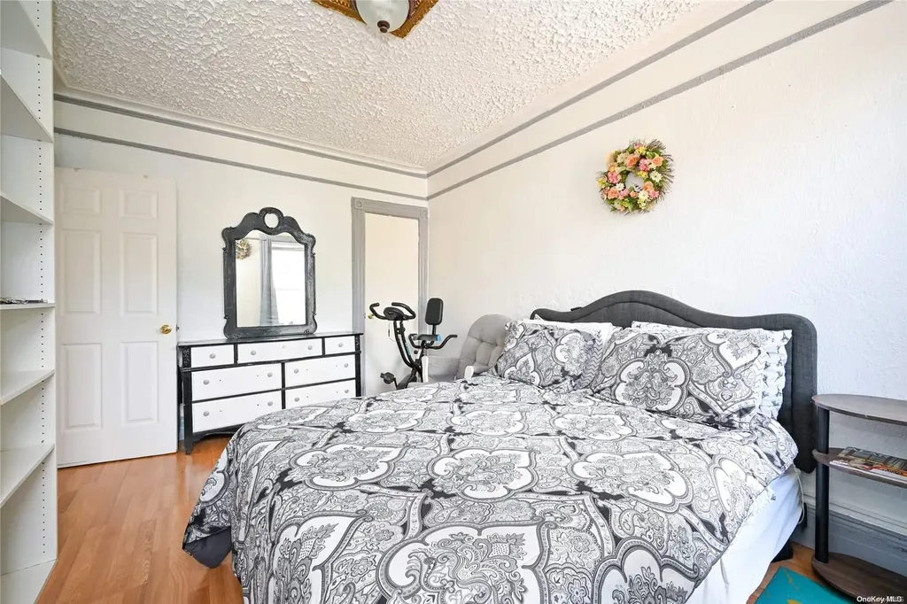 468 Crescent Street Brooklyn NY 11208