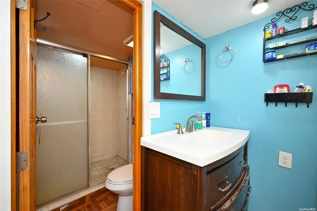468 Crescent Street Brooklyn NY 11208