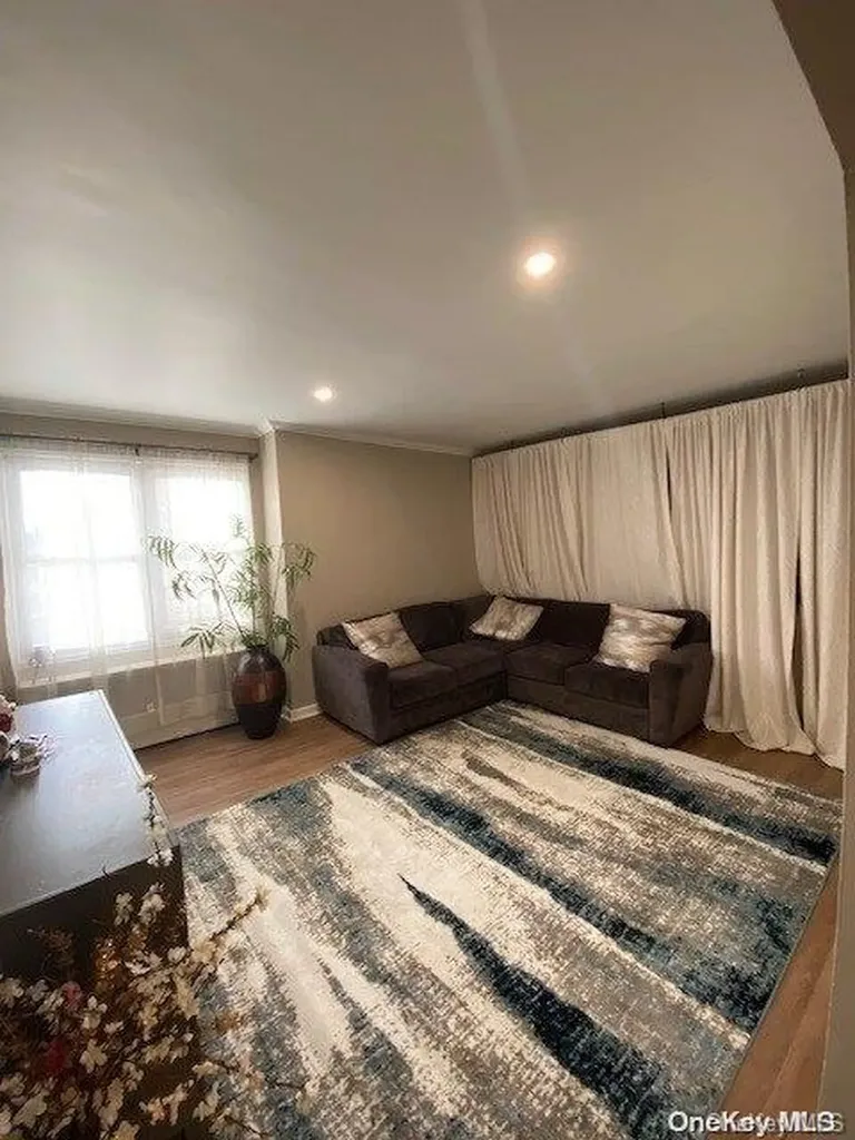 149 Smith Street Freeport NY 11520