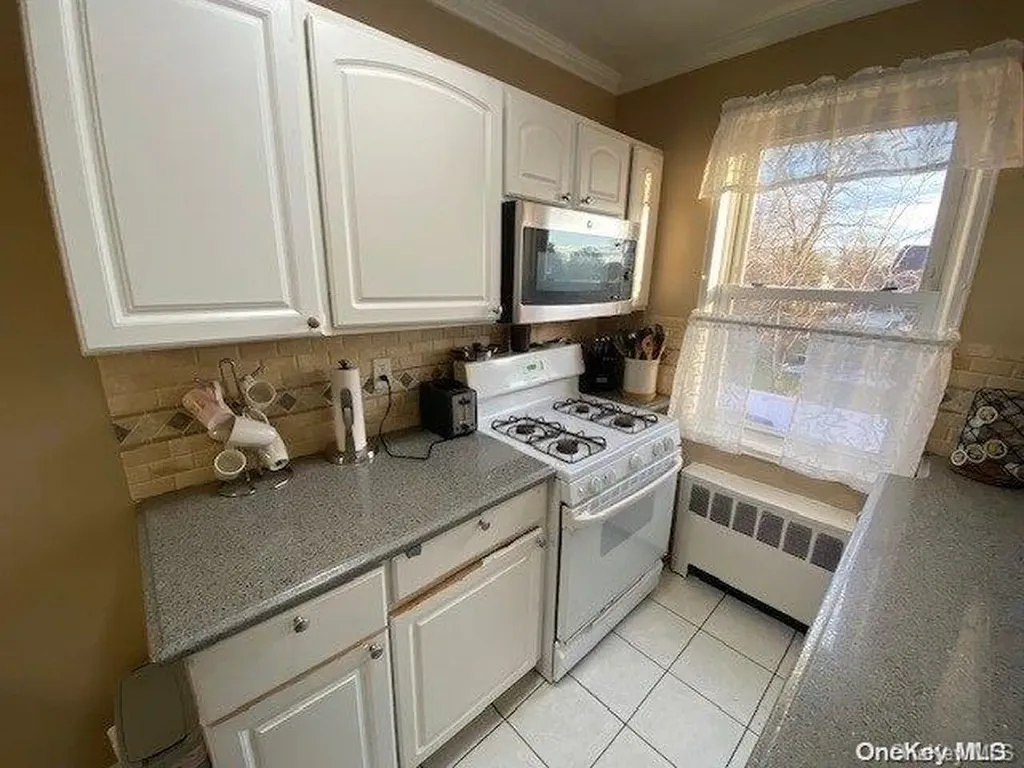 149 Smith Street Freeport NY 11520