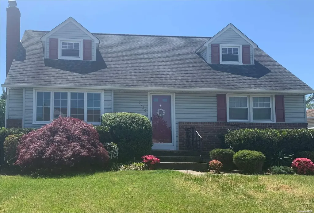 3720 Ferndale Drive Wantagh NY 11793