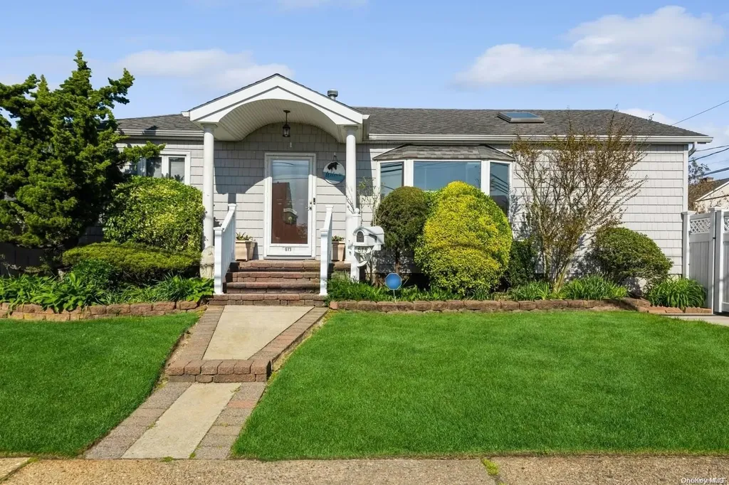 673 Guy Lombardo Avenue Freeport NY 11520