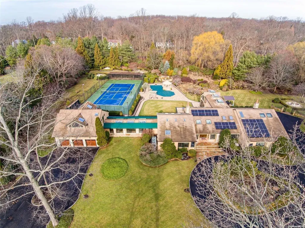 4 Mallard Drive Lloyd Harbor NY 11743