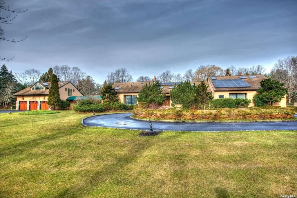 4 Mallard Drive Lloyd Harbor NY 11743