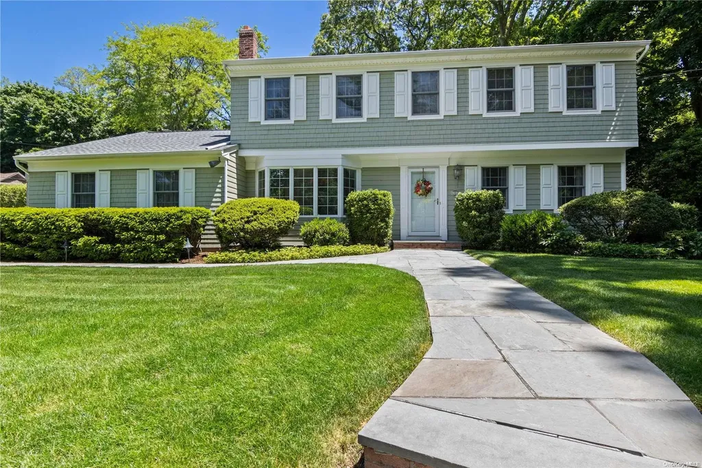 1 Lamont Lane Stony Brook NY 11790