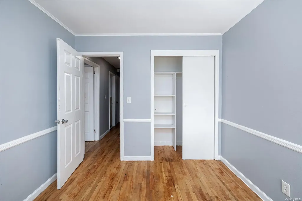 18 Davison Place Freeport NY 11520