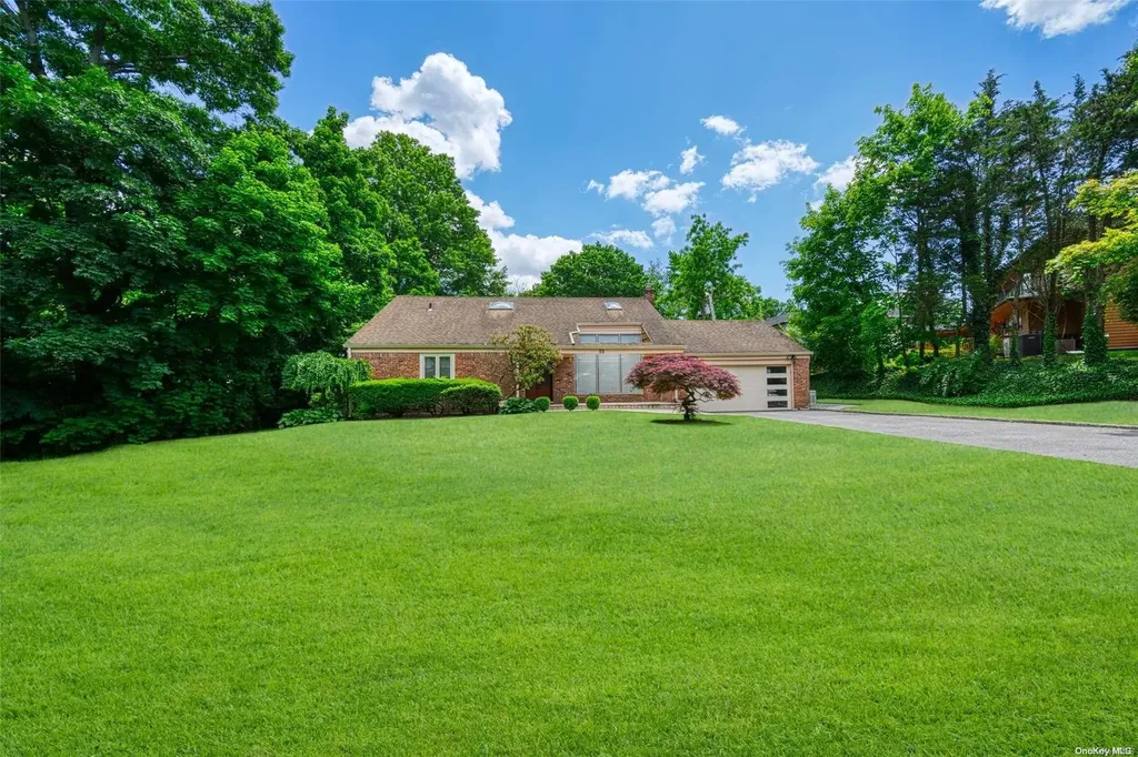55 Emerson Drive Great Neck NY 11023