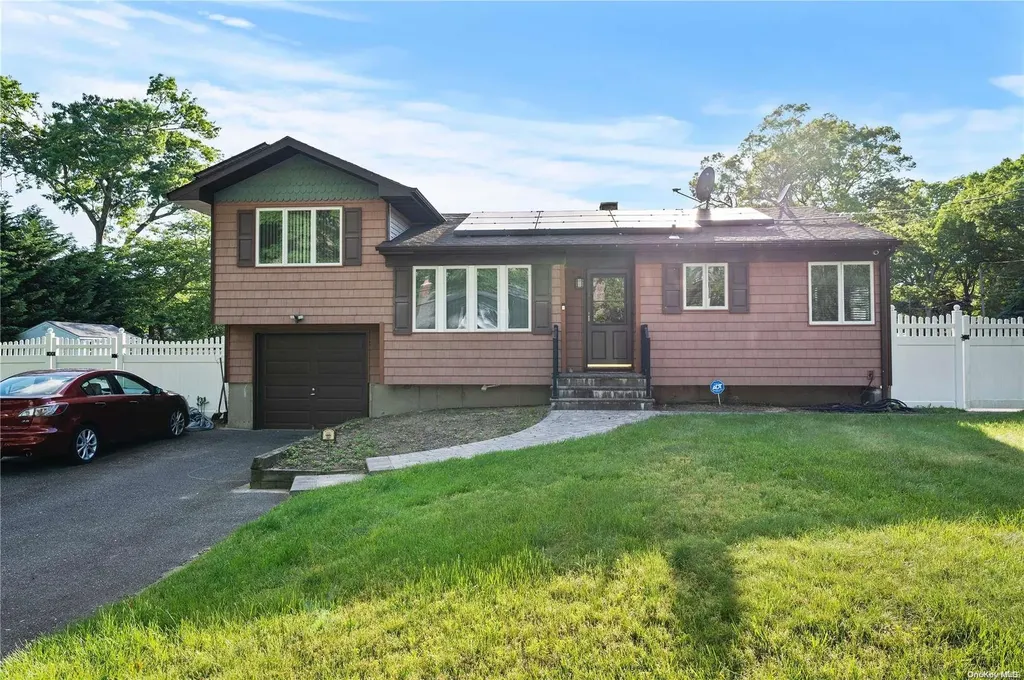 20 Brenner Road Coram NY 11727