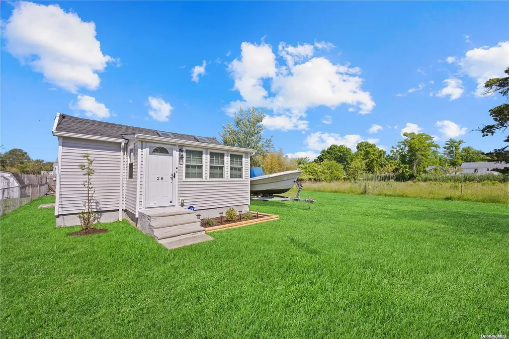 28 Blue Point Road Mastic Beach NY 11951