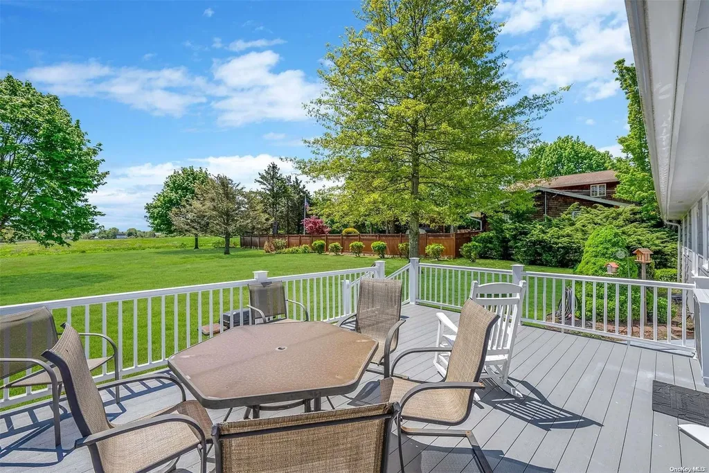 600 Wavecrest Lane Mattituck NY 11952