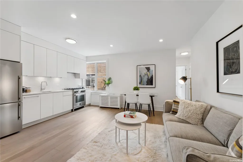 148-09 Northern Boulevard Flushing NY 11354