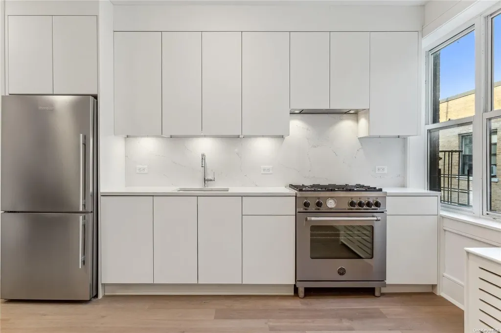 148-09 Northern Boulevard Flushing NY 11354