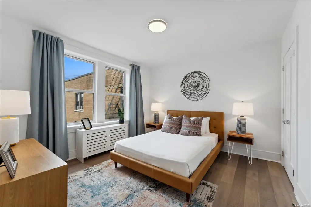 148-09 Northern Boulevard Flushing NY 11354