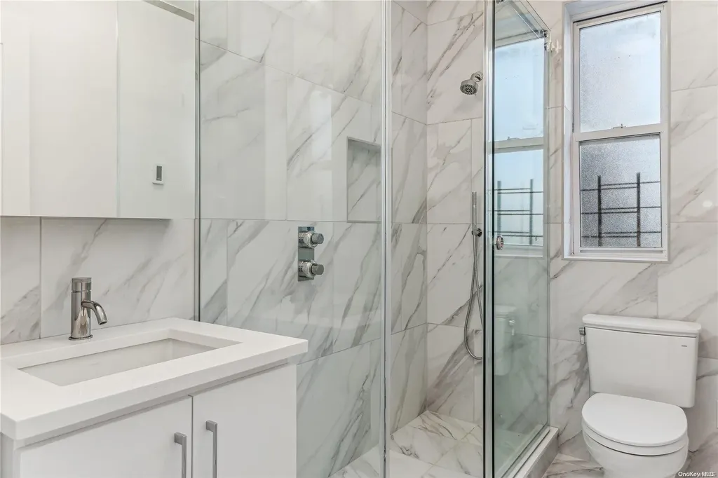 148-09 Northern Boulevard Flushing NY 11354