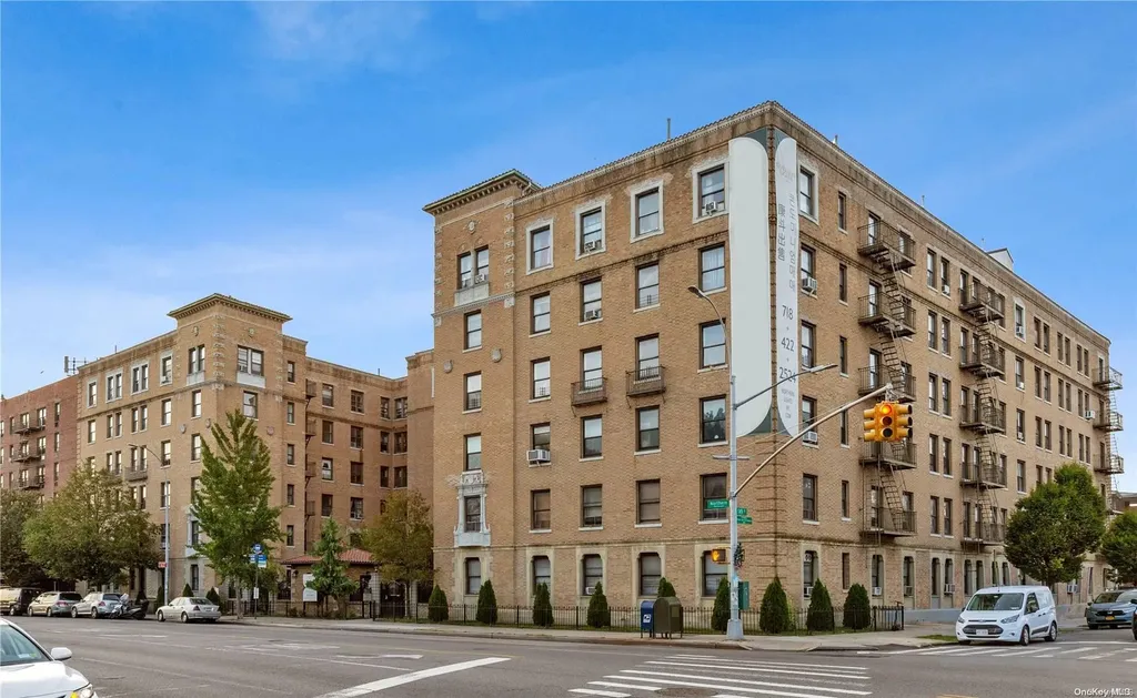 148-09 Northern Boulevard Flushing NY 11354