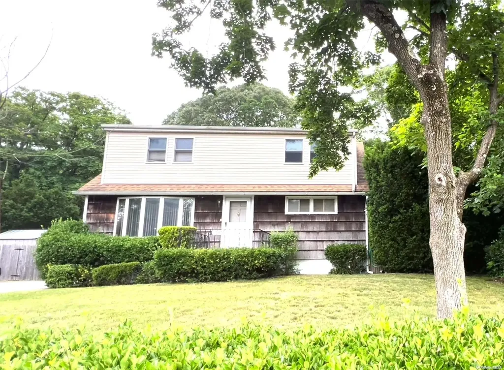 205 Mark Tree Road Centereach NY 11720