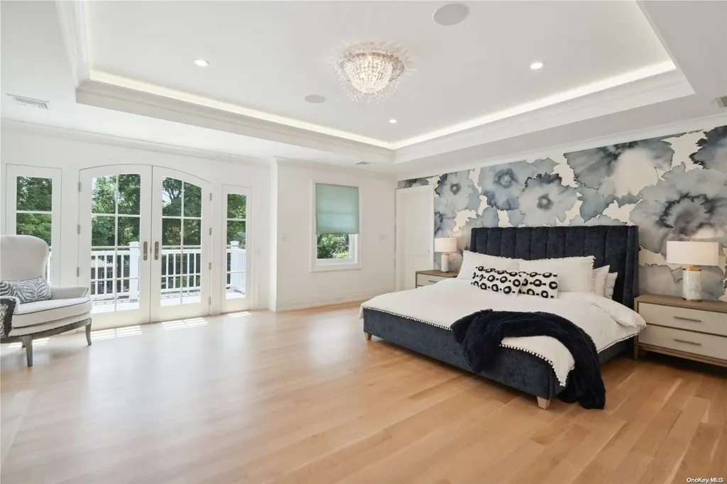 68 Colonial Parkway Manhasset NY 11030