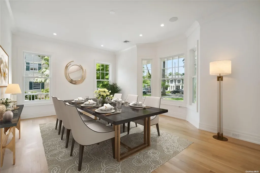68 Colonial Parkway Manhasset NY 11030