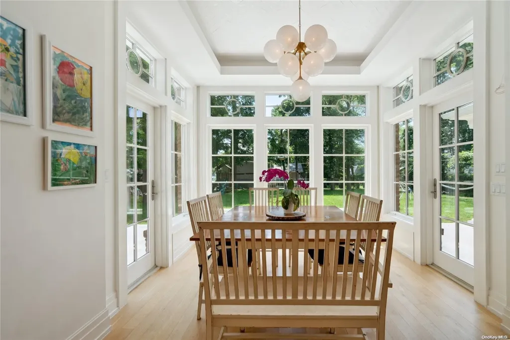 68 Colonial Parkway Manhasset NY 11030