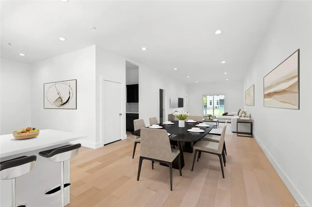 21 Montauk Highway #10 Westhampton NY 11977