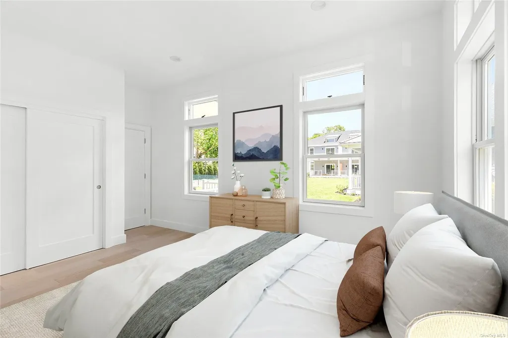 21 Montauk Highway #8 Westhampton NY 11977
