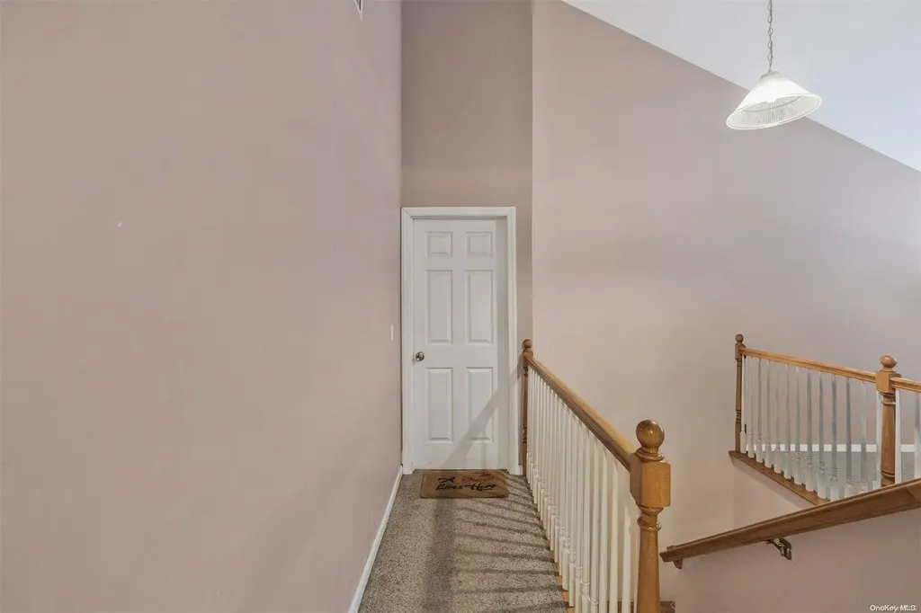 32 E Bartlett Road Middle Island NY 11953