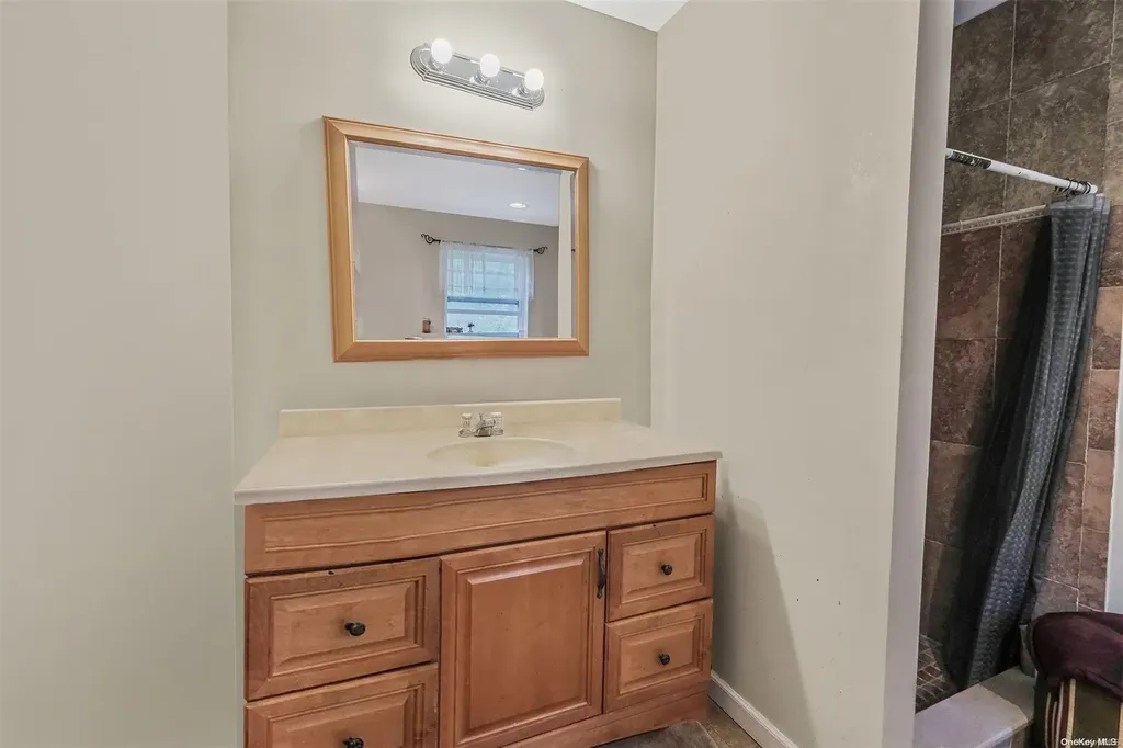 32 E Bartlett Road Middle Island NY 11953