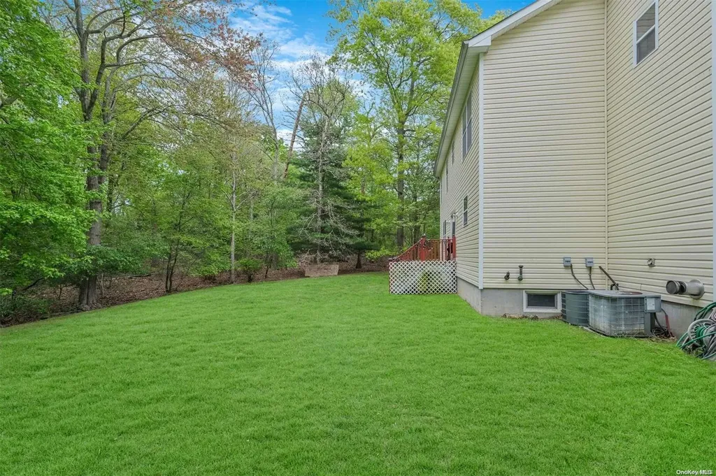 32 E Bartlett Road Middle Island NY 11953