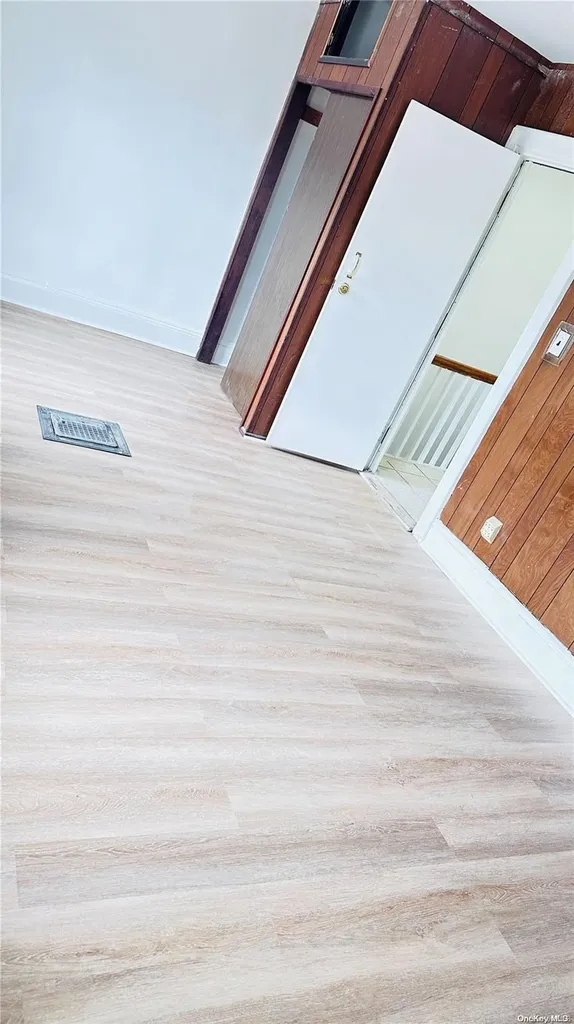 93-06 95th Street Woodhaven NY 11421