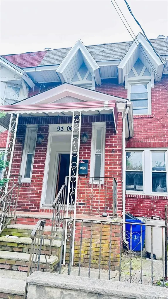 93-06 95th Street Woodhaven NY 11421