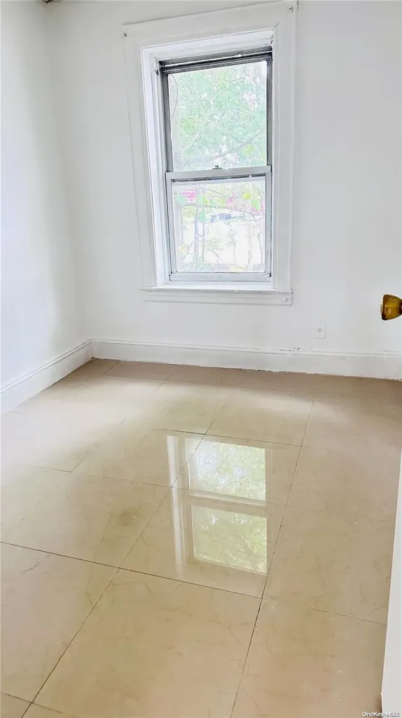 93-06 95th Street Woodhaven NY 11421