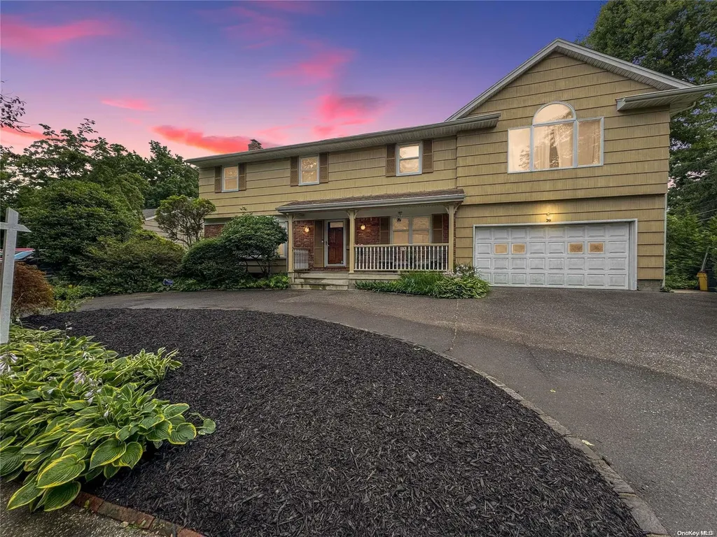 20 Park Drive E Syosset NY 11791
