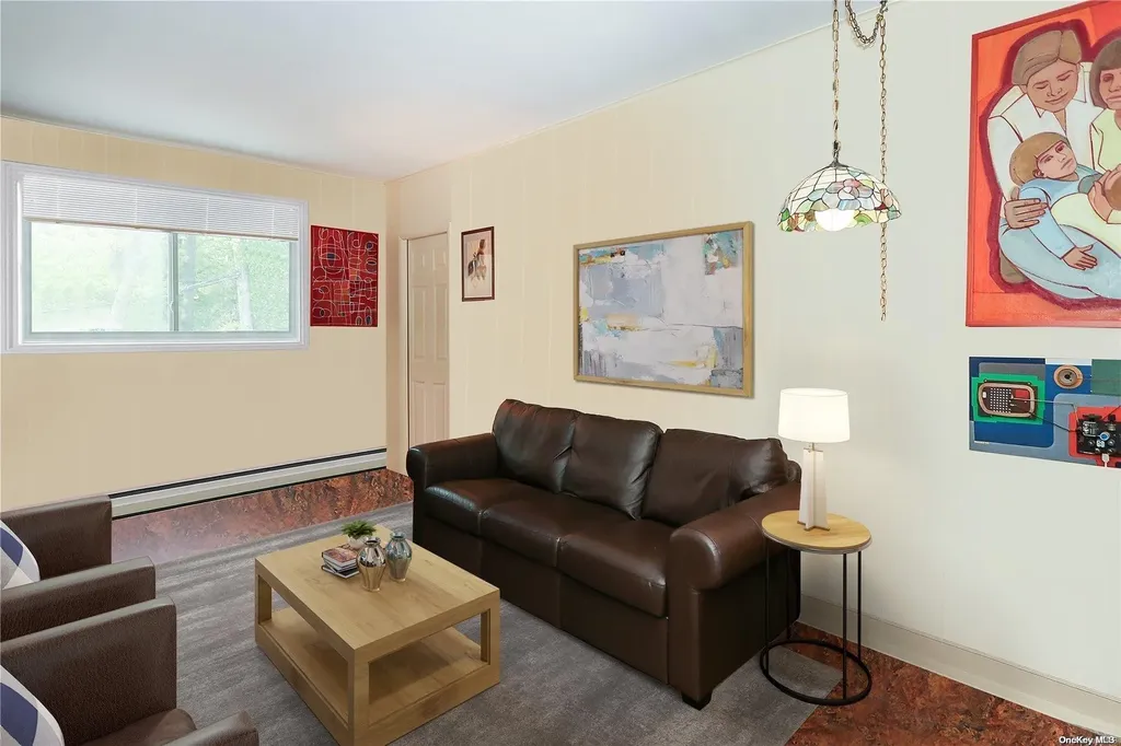 20 Park Drive E Syosset NY 11791
