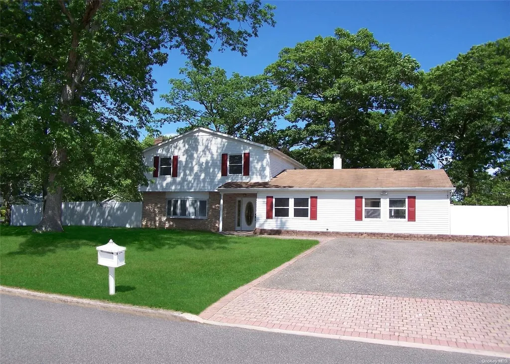 1 Wicket Street Coram NY 11727