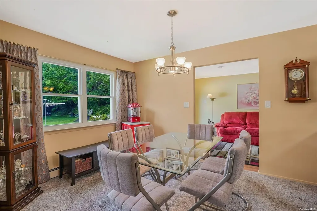 3 Janis Lane Rocky Point NY 11778