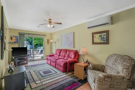 3 Janis Lane Rocky Point NY 11778