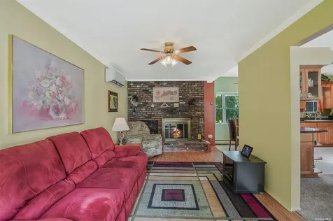 3 Janis Lane Rocky Point NY 11778