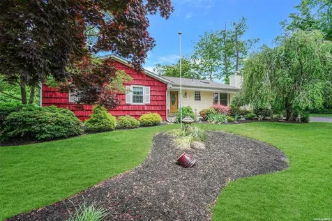 3 Janis Lane Rocky Point NY 11778