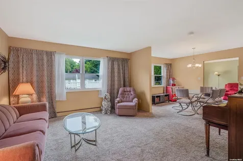 3 Janis Lane Rocky Point NY 11778