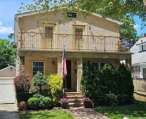 80-18 261st Street Glen Oaks NY 11004