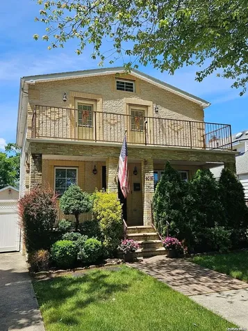 80-18 261st Street Glen Oaks NY 11004