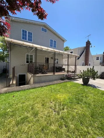 80-18 261st Street Glen Oaks NY 11004