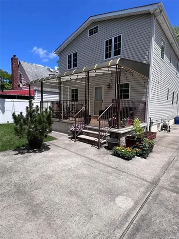 80-18 261st Street Glen Oaks NY 11004