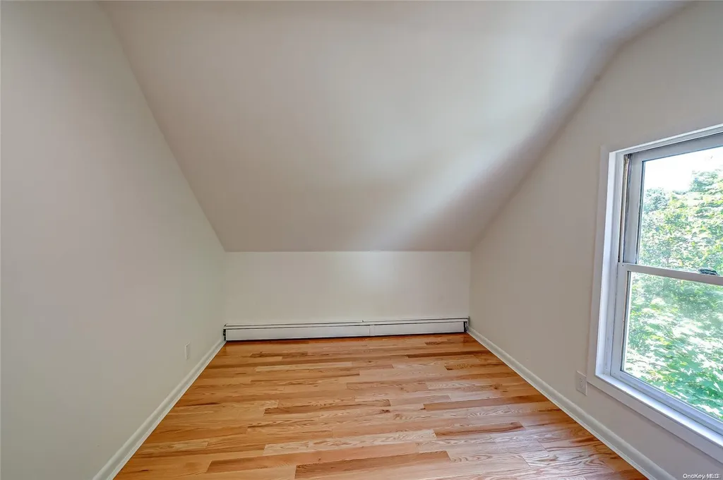 22 Overton Pass Saint James NY 11780