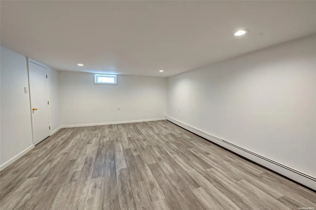 22 Overton Pass Saint James NY 11780